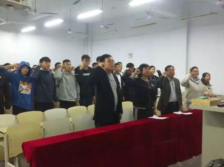 https://mmbiz.qpic.cn/mmbiz_jpg/UHhBlXKEQ9cztjOTsaic1FW1cv5Tocyyicze1Qgrnfpnn67bWuOsYynjOrozhIlK0QMSVmmZukEW9xl39rbib3YKQ/?wx_fmt=jpeg