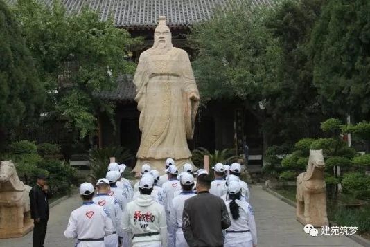 https://mmbiz.qpic.cn/mmbiz_jpg/UHhBlXKEQ9cztjOTsaic1FW1cv5Tocyyicia3kuoTGbNdcEcfeGgu7oBCyq7eiaWAvl0fLlQyTdyOIsp6TkWCVoFaQ/?wx_fmt=jpeg
